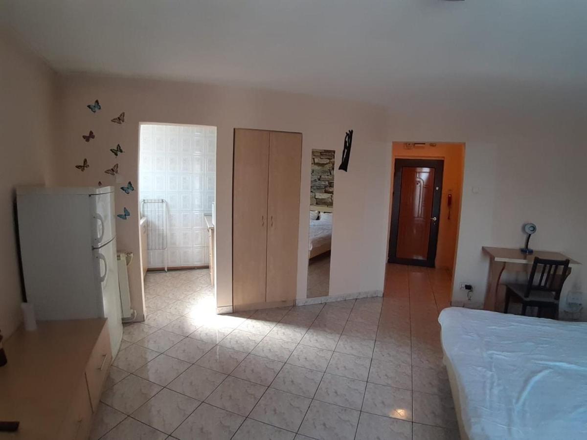 Old Town New Spacious Apartment Bukarest Exterior foto