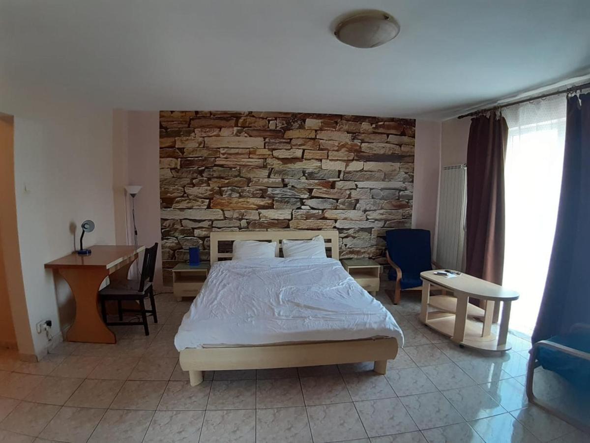 Old Town New Spacious Apartment Bukarest Exterior foto