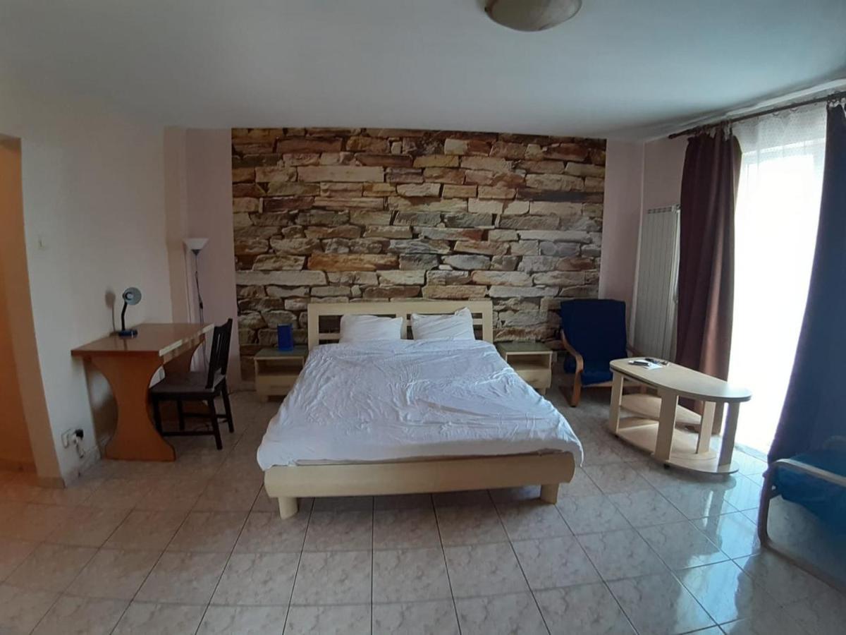 Old Town New Spacious Apartment Bukarest Exterior foto
